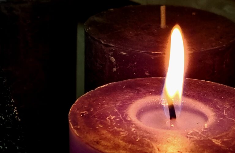 „Macht hoch die Tür …“